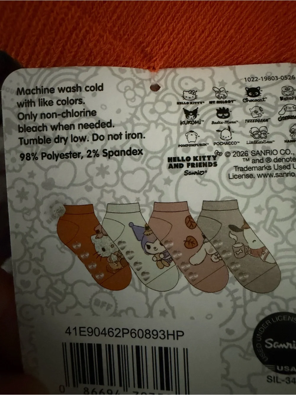 Hello Kitty Orange &White Low-Cut Socks &Crème shop x Hello Kitty sheet masks
